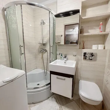 Very Center Fast Internet And Balcony Chmielna 100 Warsaw