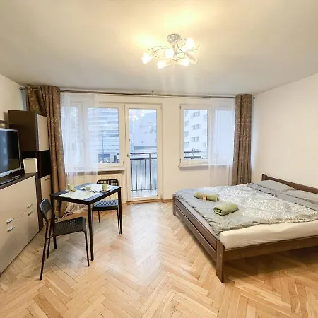 Apartment Very Center Fast Internet And Balcony Chmielna 100 *
